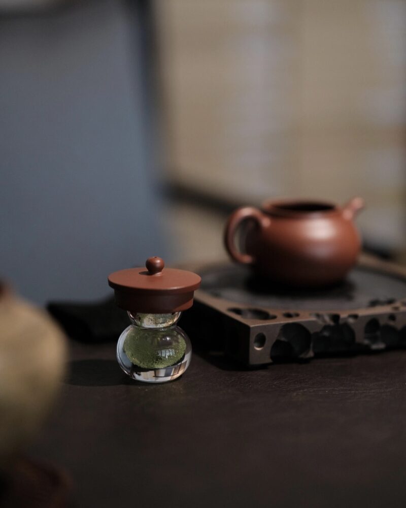 Creative Design Glass Gourd Lid Holder3 Creative Design Glass Gourd Lid Holder