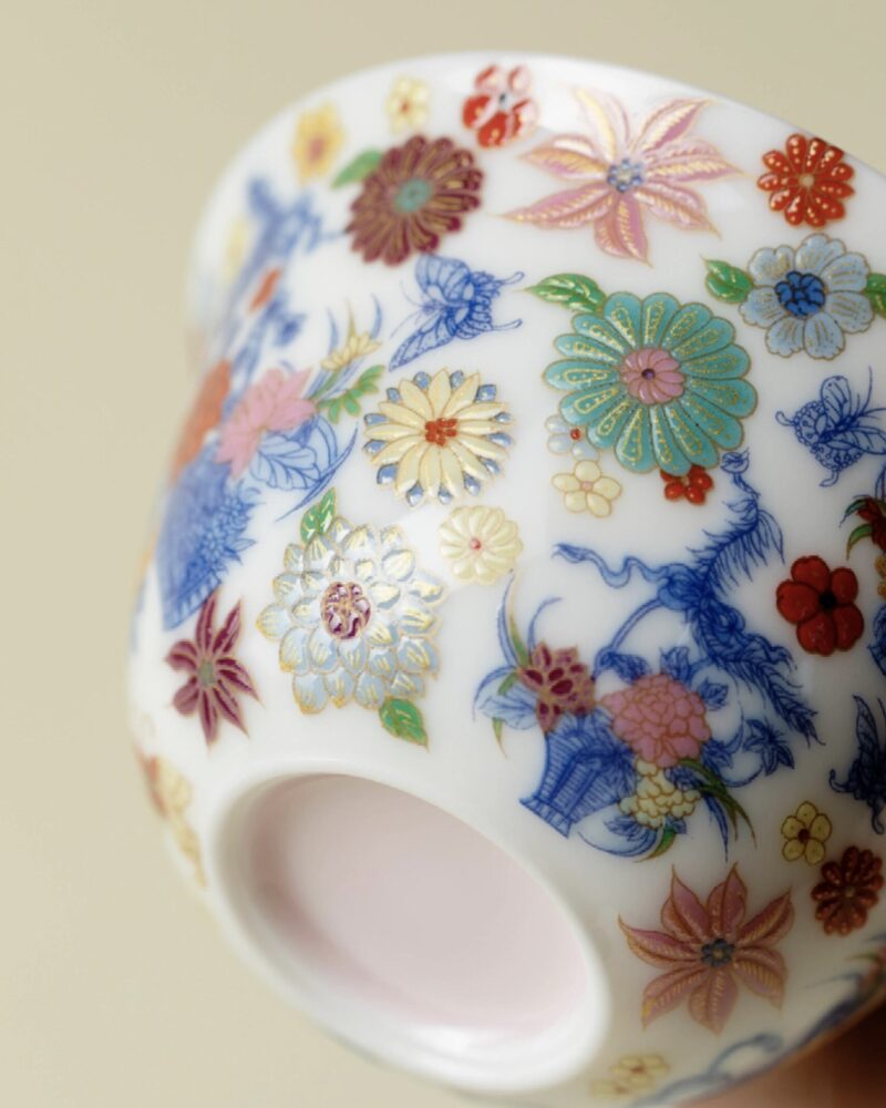 Handmade Dou Cai Ceramic Flowers and Butterfly 120ml Gaiwan3 Handmade Dou Cai Ceramic Flowers and Butterfly 120ml Gaiwan