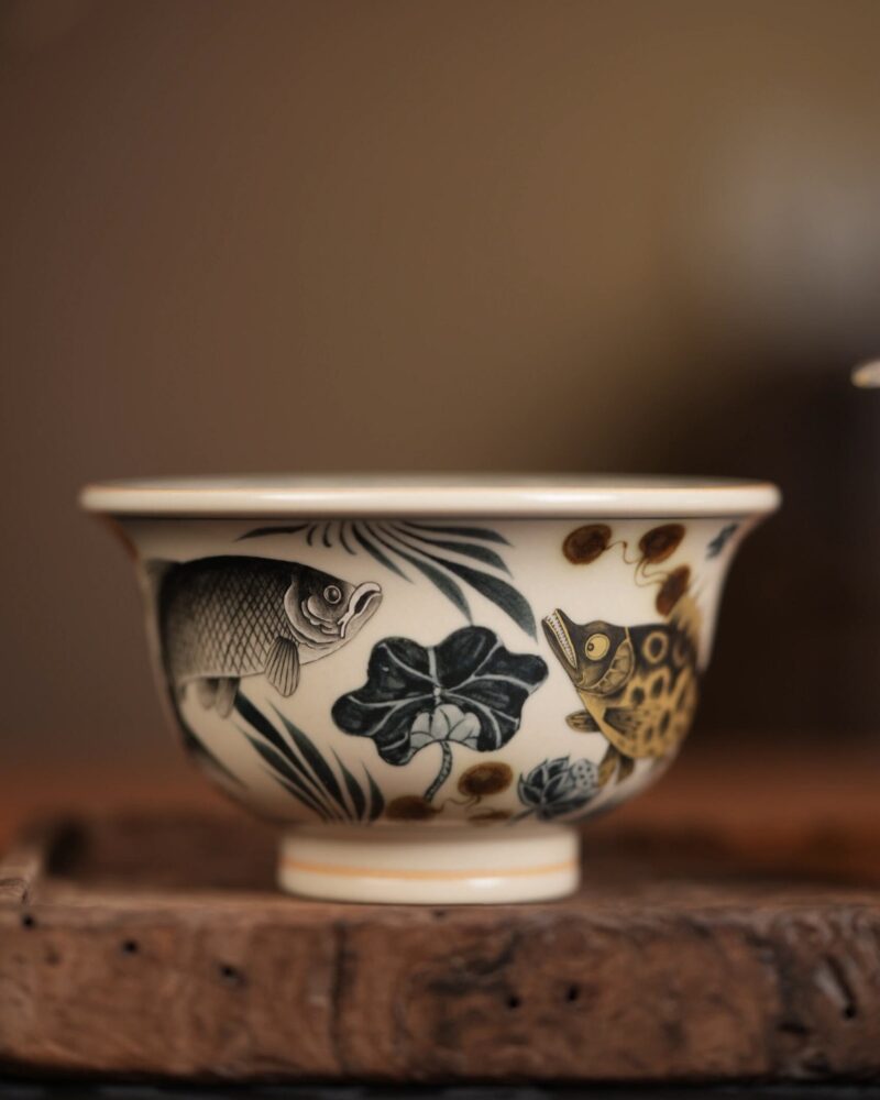 Gold Painting Qinghua Hand-painted Ceramic Fish and Algae 120ml Host Tea Cup