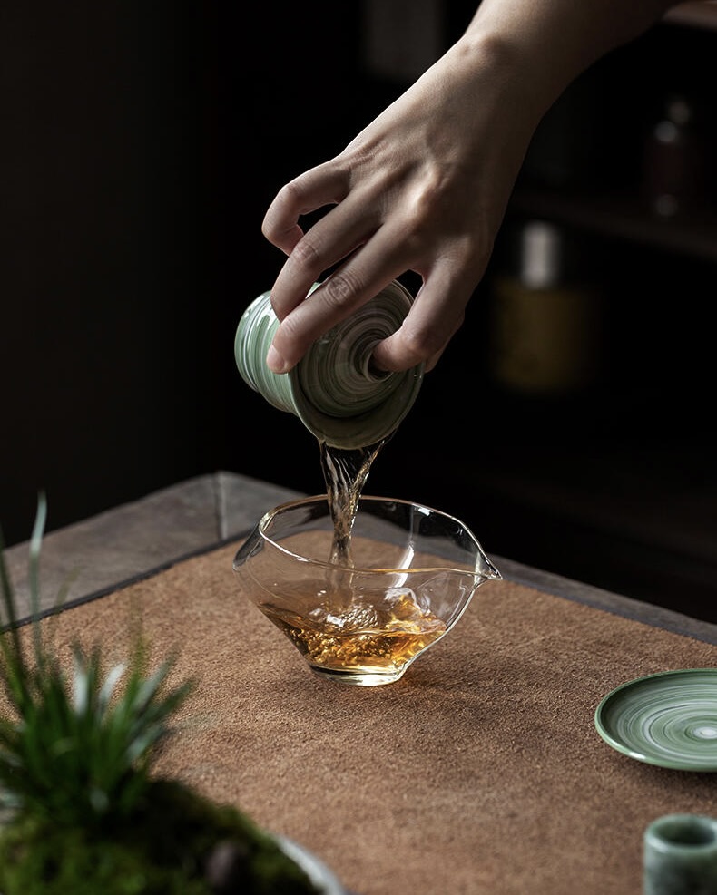 Simple Chic Handmade Glass Solitary Swan 180ml Fair Cup Gong Dao Bei6 Simple Chic Handmade Glass Solitary Swan 180ml Fair Cup Gong Dao Bei