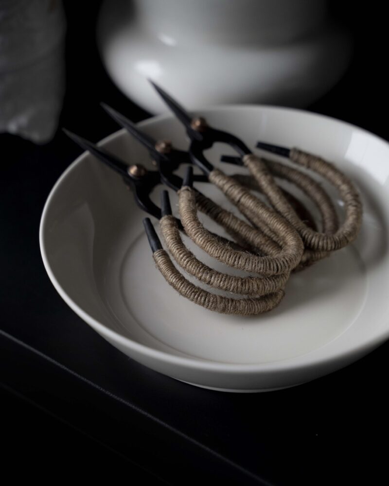 Vintage Style Carbon Steel Hand-Forged Tea Scissors