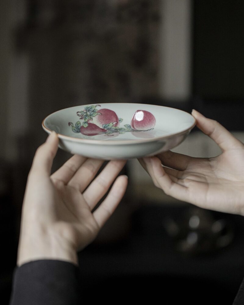 Vintage Style Ceramic Longevity Peach Decal 100ml Gaiwan9 Vintage Style Ceramic Longevity Peach Decal 100ml Gaiwan