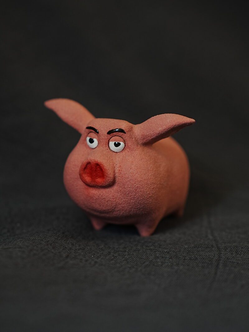 940 (1) Handmade Zisha Yixing Clay Fly Pigg Tea Pet