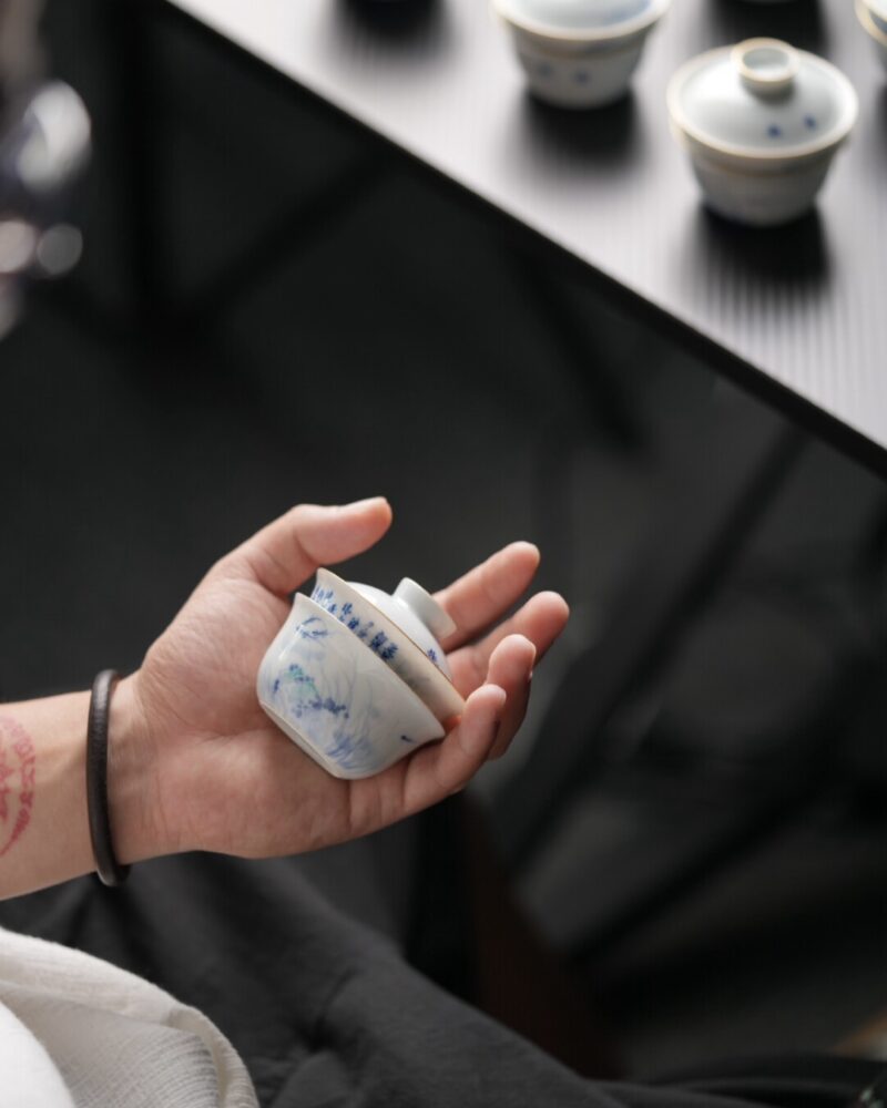 Hand-painted Qinghua Dou Cai Ceramic Calligraphy 60ml Gaiwan Set2 Hand-painted Qinghua Dou Cai Ceramic Calligraphy 60ml Gaiwan Set