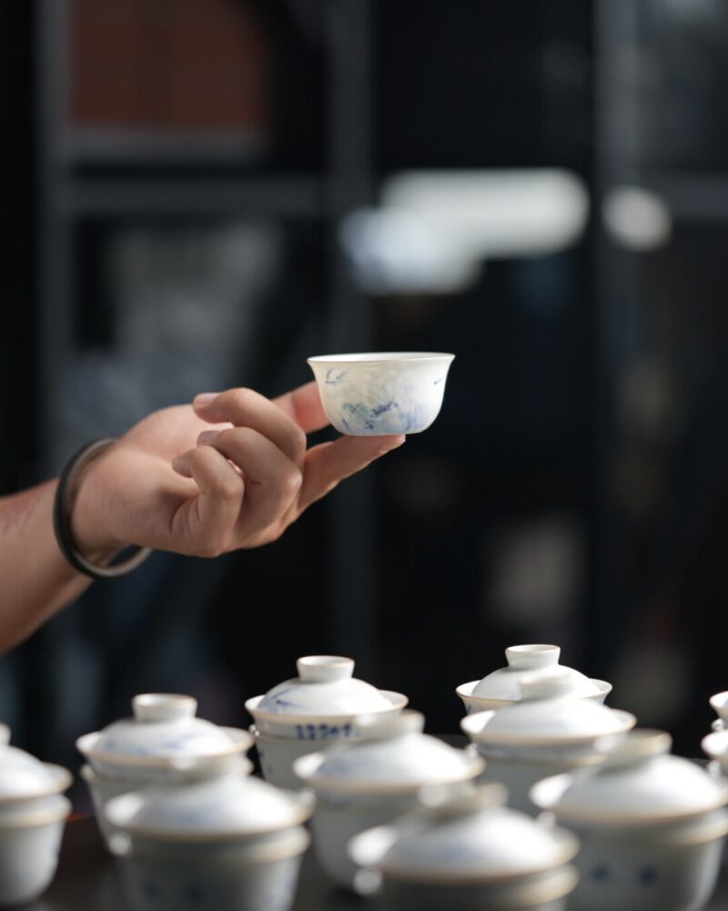 Hand-painted Qinghua Dou Cai Ceramic Calligraphy 60ml Gaiwan Set5 Hand-painted Qinghua Dou Cai Ceramic Calligraphy 60ml Gaiwan Set