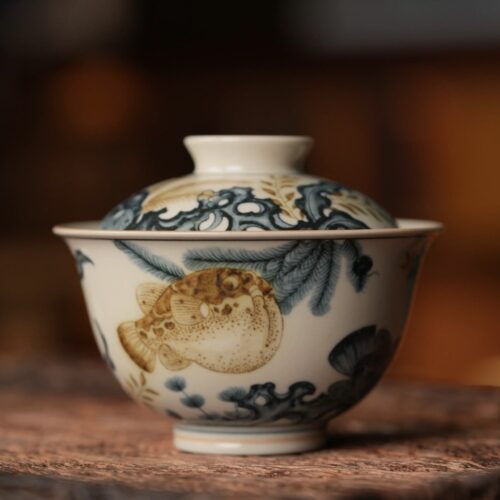 Hand-painted Qinghua Underglaze Golden Ceramic Pufferfish 150ml Gaiwan