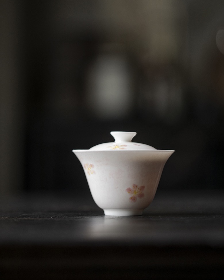 Japanese Style Jade Porcelain Sakura 100ml Gaiwan1 Japanese Style Jade Porcelain Sakura 100ml Gaiwan