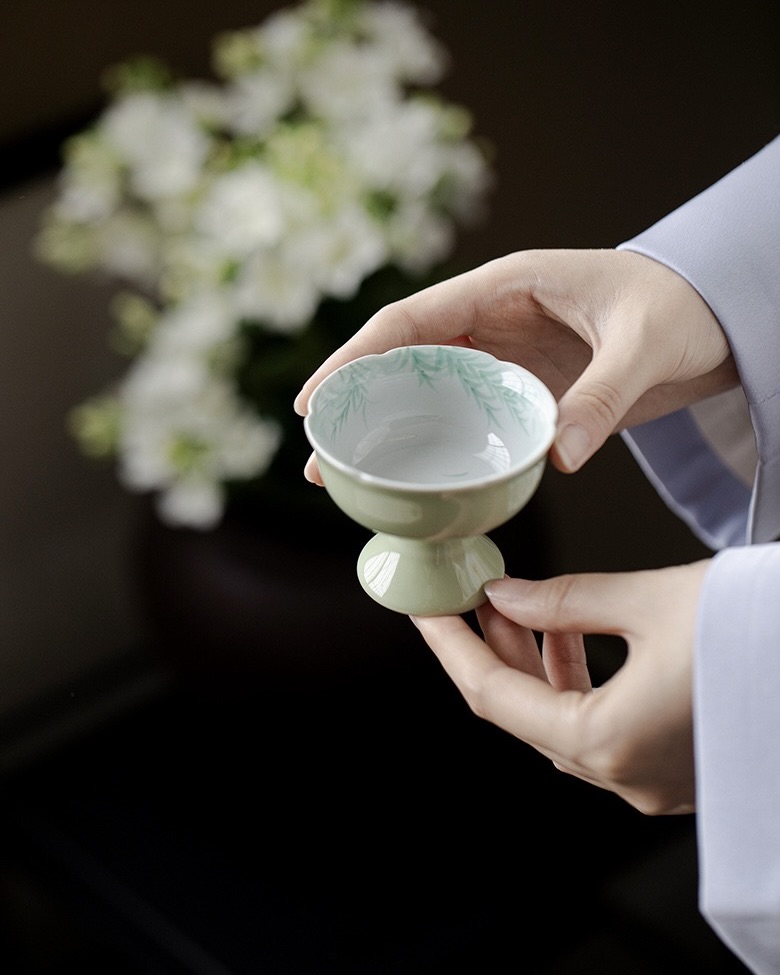 Spring Green Ceramic Willow and Swallow 100ml Gaiwan11 Spring Green Ceramic Willow and Swallow 100ml Gaiwan