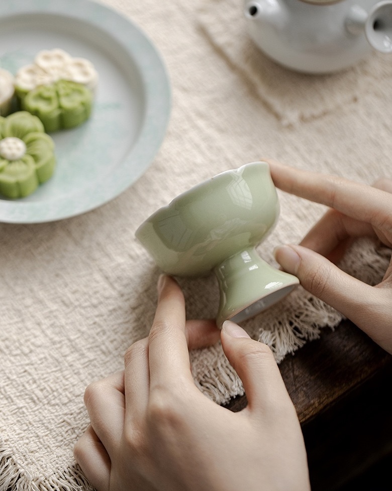 Spring Green Ceramic Willow and Swallow 100ml Gaiwan12 Spring Green Ceramic Willow and Swallow 100ml Gaiwan