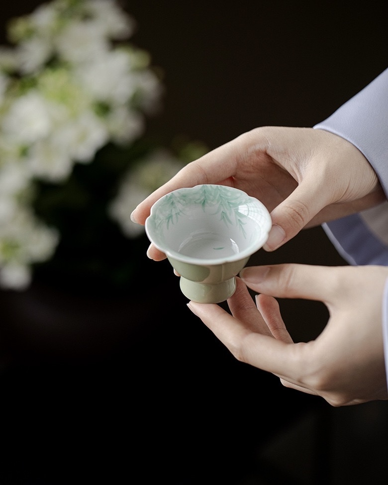 Spring Green Ceramic Willow and Swallow 100ml Gaiwan16 Spring Green Ceramic Willow and Swallow 100ml Gaiwan