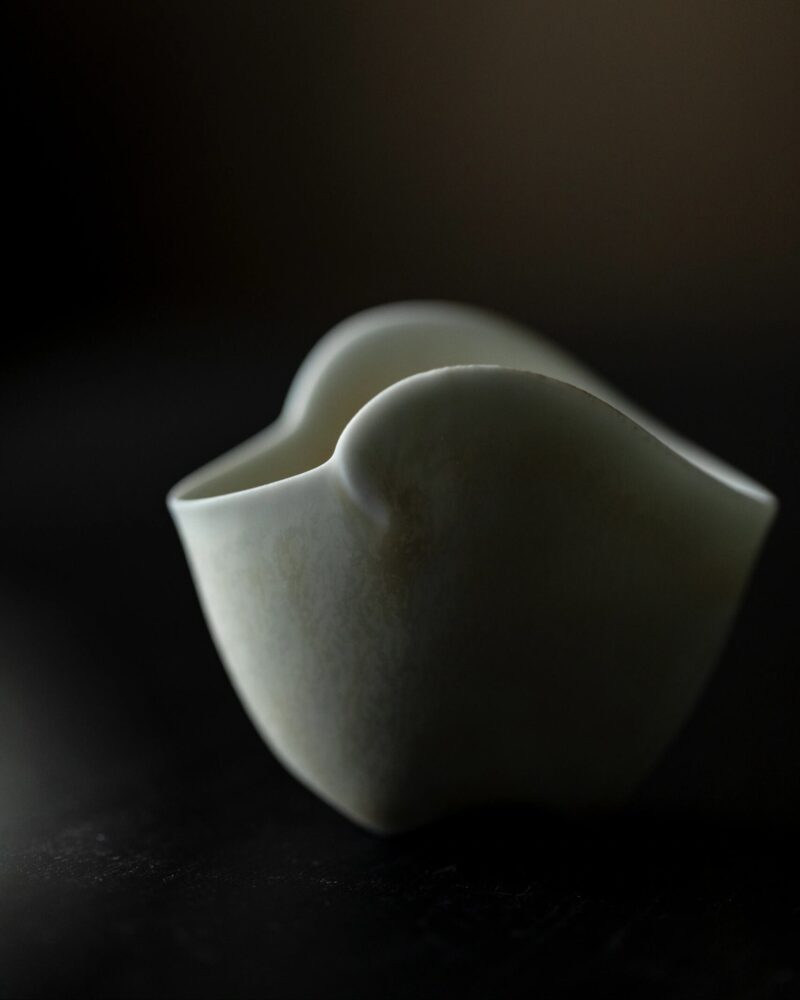Celadon Gradient Glaze Ceramic 120ml Yuan Bao Gaiwan