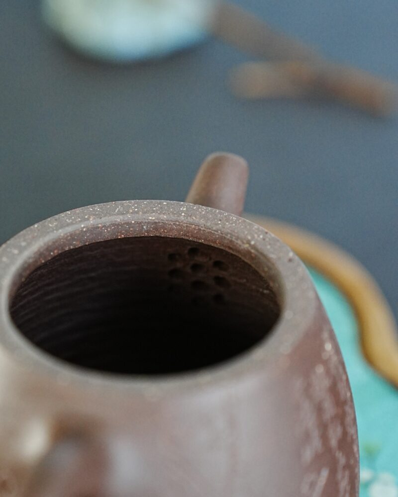 Fully Handmade Aged Zini Zi Ye Qin Quan 170ml Yixing Teapot