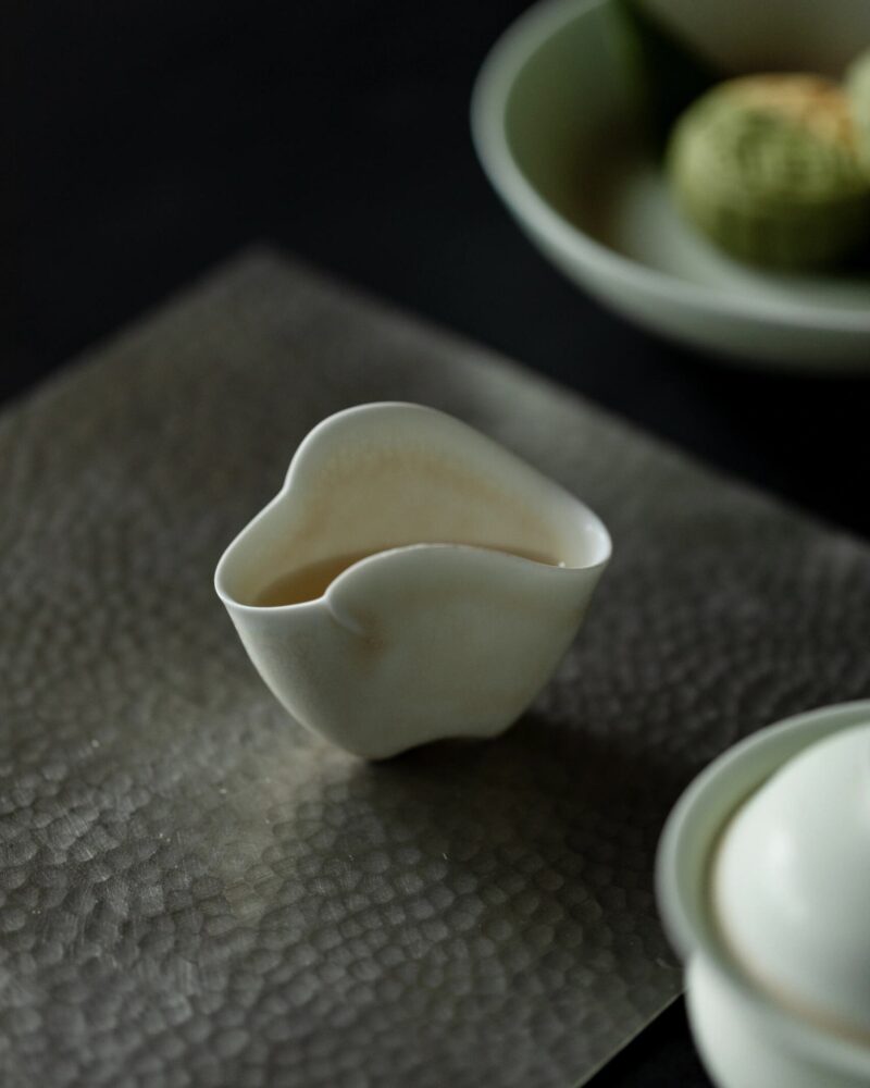 Celadon Gradient Glaze Ceramic 120ml Yuan Bao Gaiwan