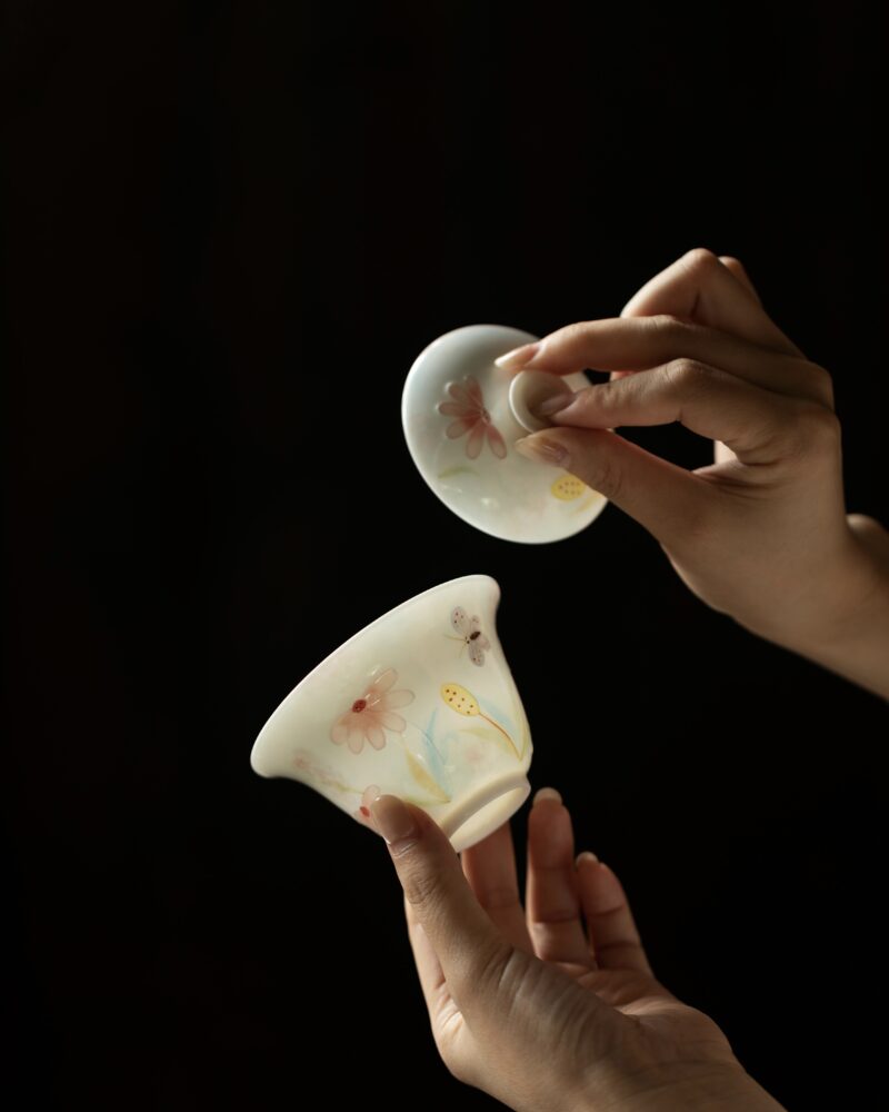 Elegant Ceramic Butterfly 105ml Gaiwan3 Elegant Ceramic Butterfly 105ml Gaiwan