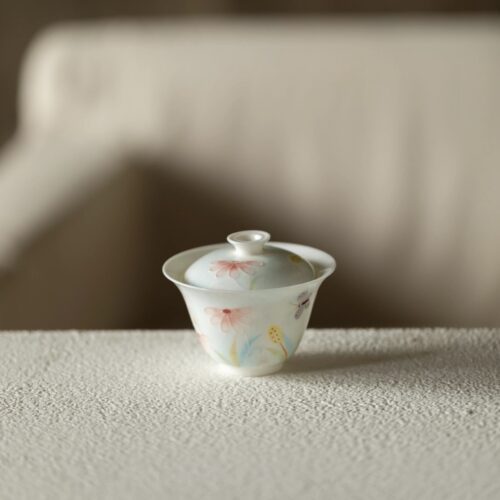 Elegant Ceramic Butterfly 105ml Gaiwan