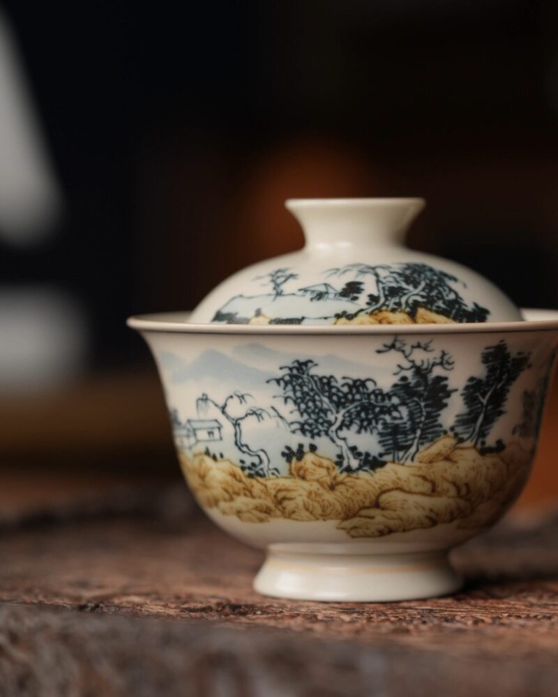 Hand-painted Underglaze Golden Qinghua Ceramic Landscape 150ml Gaiwan2 Hand-painted Underglaze Golden Qinghua Ceramic Landscape 150ml Gaiwan