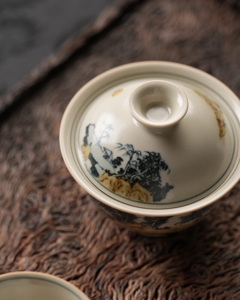 Hand-painted Underglaze Golden Qinghua Ceramic Landscape 150ml Gaiwan4 Hand-painted Underglaze Golden Qinghua Ceramic Landscape 150ml Gaiwan