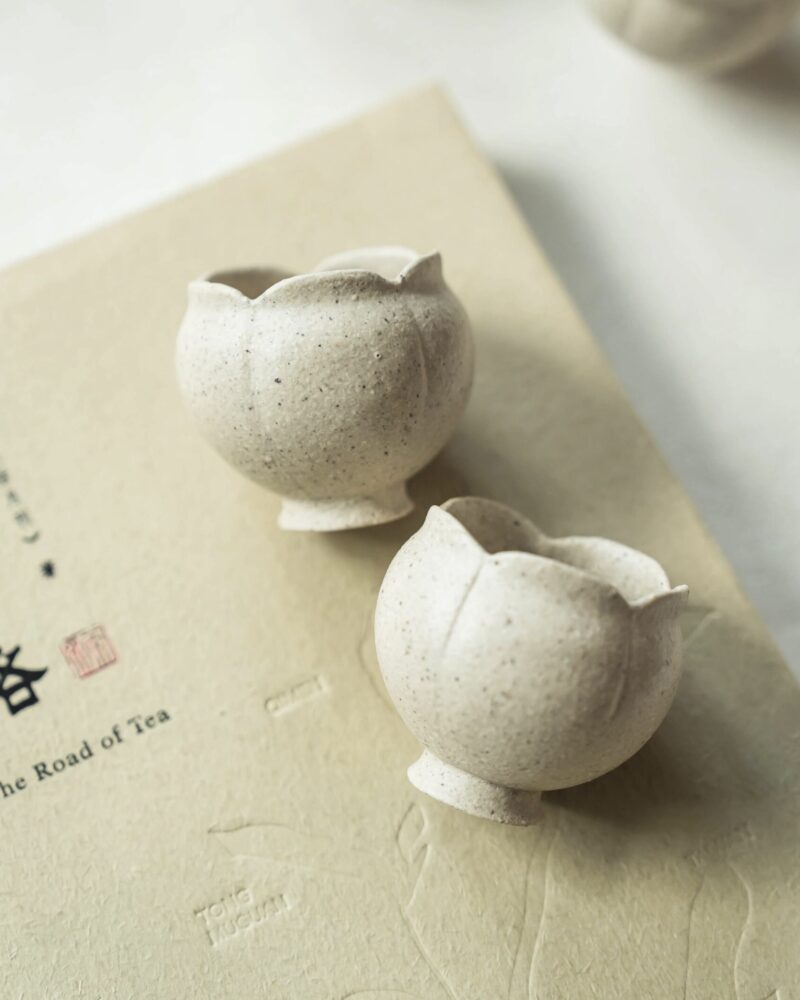 Handmade White Duanni Flower 70ml Host Tea Cup1 Handmade White Duanni Clay Flower Host Cup – 70ml
