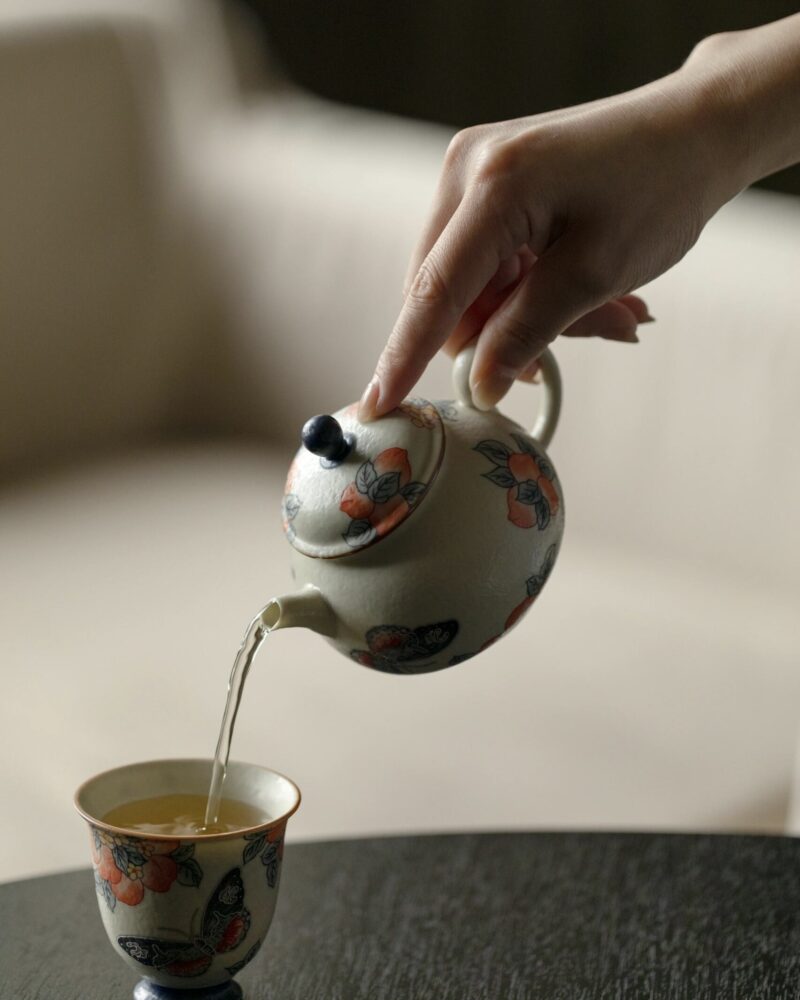 Vintage Style Ceramic Longevity Peach 170ml Chinese Teapot4 Vintage Style Ceramic Longevity Peach 170ml Chinese Teapot