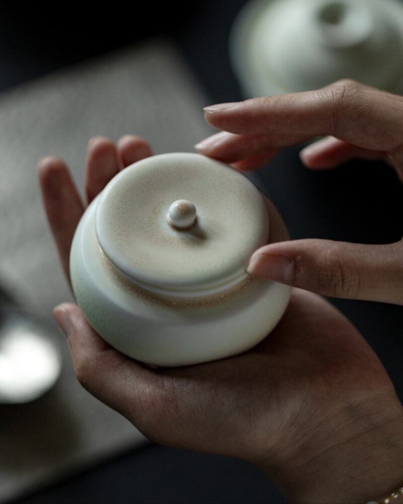 Vintage Style Gradient Glaze Ceramic 100ml Mini Tea Jar2 Vintage Style Gradient Glaze Ceramic 100ml Mini Tea Jar