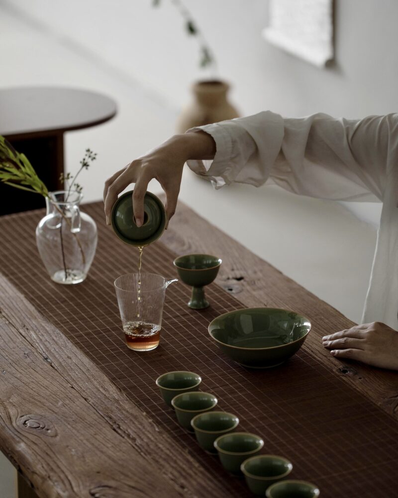 Vintage Style Yue Ware Ceramic 110ml Chinese Tea Set7 Vintage Style Yue Ware Ceramic 10-Piece Chinese Tea Set