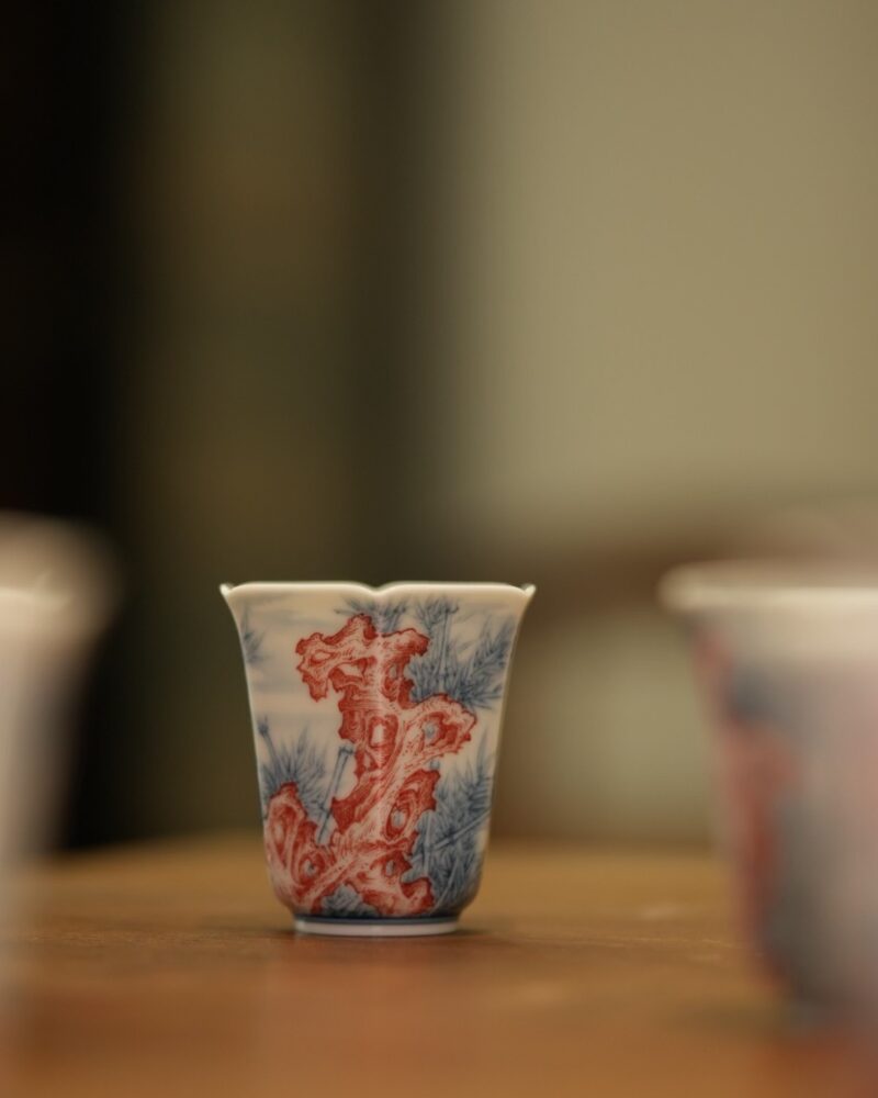 Hand-painted Qinghua Underglaze Red Ceramic 60ml Lake Stone Aroma Cup Tea Cup