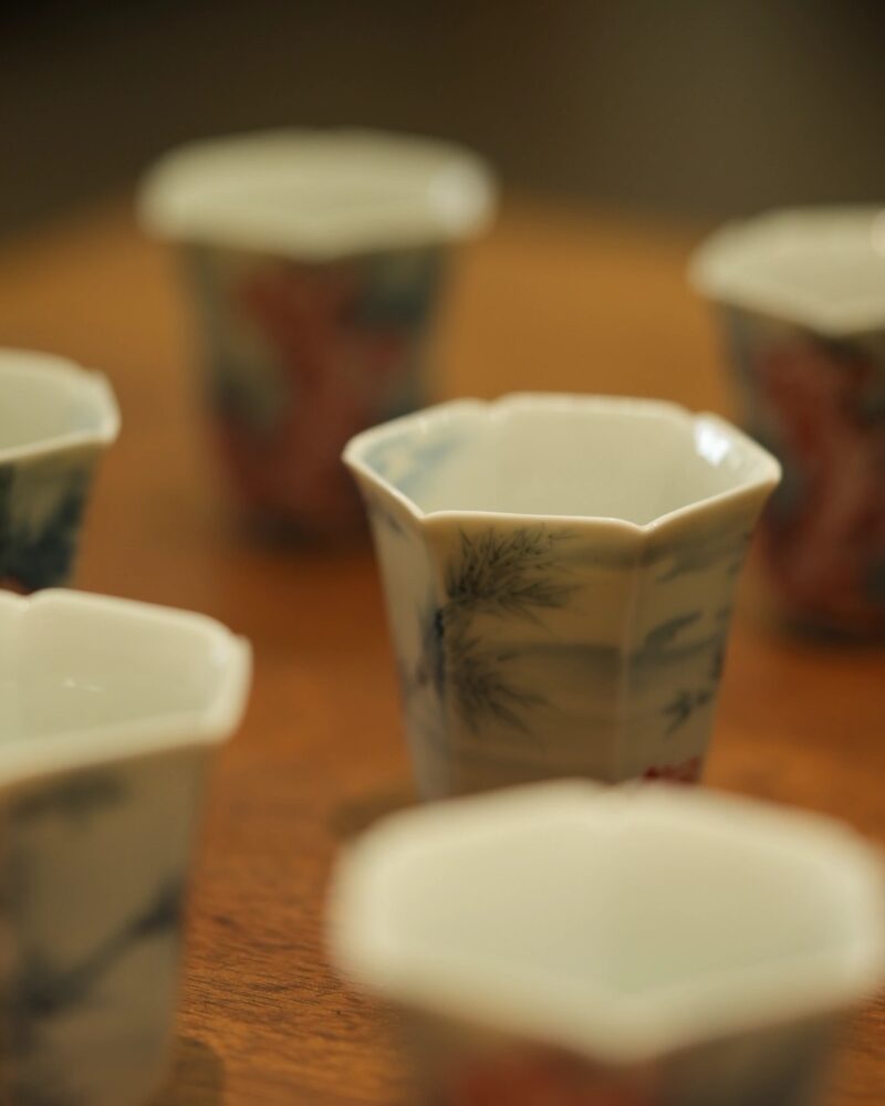 Hand-painted Qinghua Underglaze Red Ceramic 60ml Lake Stone Aroma Cup Tea Cup