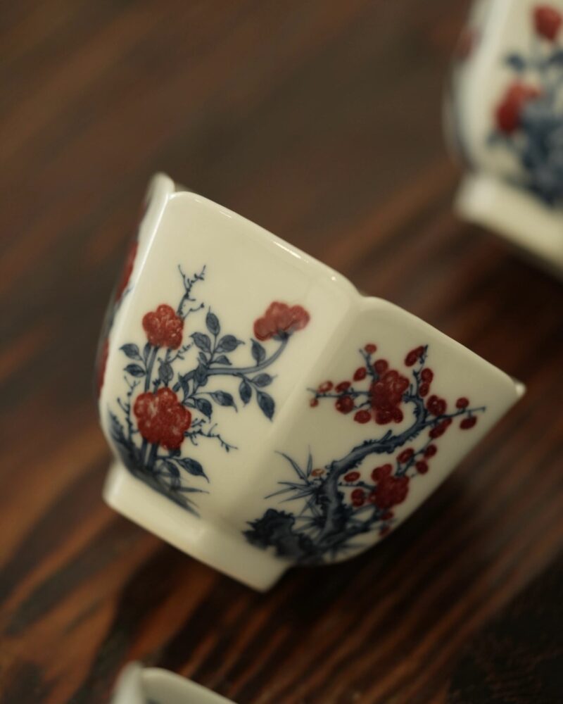 Hand-painted Qinghua Underglaze Red Ceramic Hexagonal Blossom 100ml Host Cup Tea Cup7 Hand-painted Qinghua Underglaze Red Ceramic Hexagonal Blossom 100ml Host Cup Tea Cup