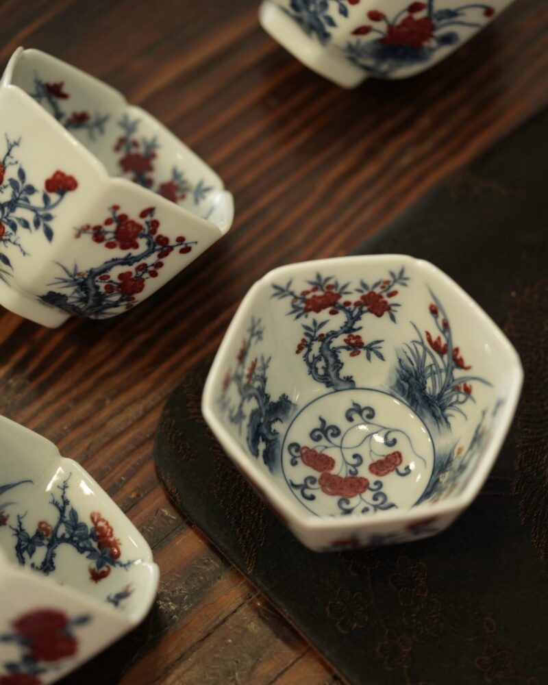 Hand-painted Qinghua Underglaze Red Ceramic Hexagonal Blossom 100ml Host Cup Tea Cup9 Hand-painted Qinghua Underglaze Red Ceramic Hexagonal Blossom 100ml Host Cup Tea Cup