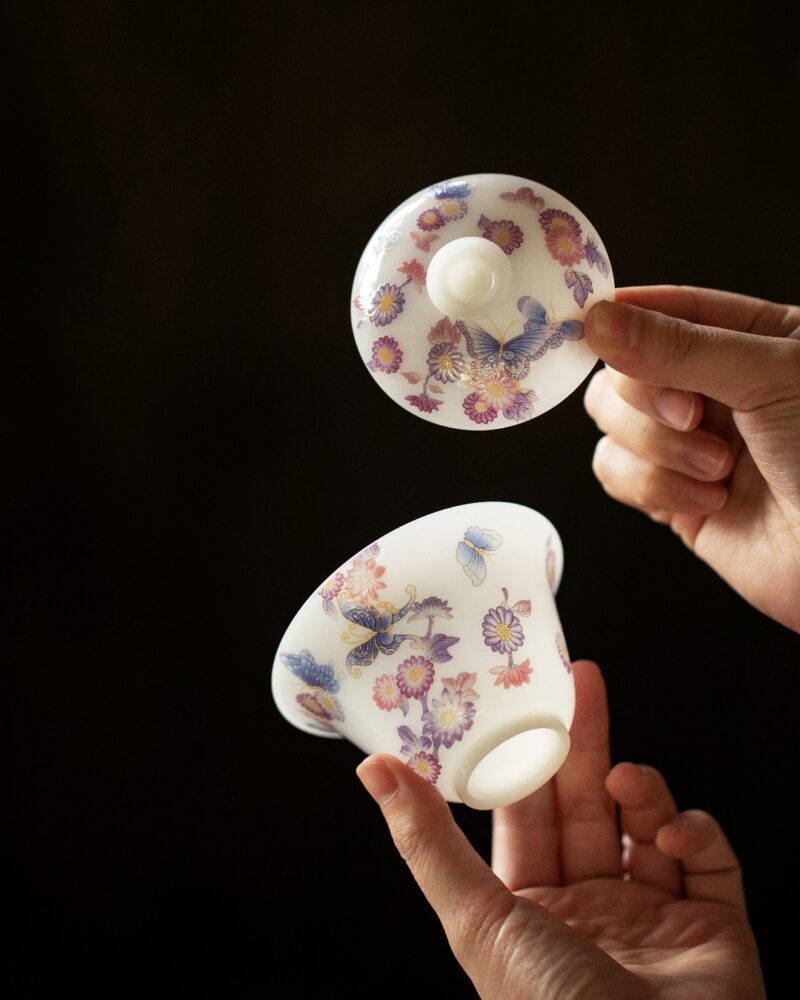 Jade White Porcelain Butterfly & Chrysanthemum 50ml Gaiwan4 Jade White Porcelain Butterfly & Chrysanthemum 50ml Gaiwan