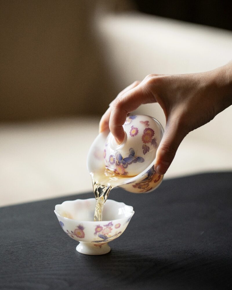 Jade White Porcelain Butterfly & Chrysanthemum 50ml Gaiwan5 Jade White Porcelain Butterfly & Chrysanthemum 50ml Gaiwan