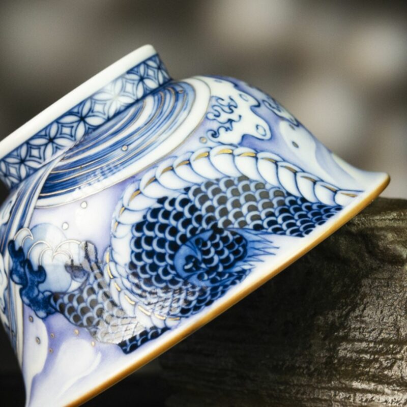 Handmade Hand-painted Qing Hua Ceramic  Dragon Drawing Water 120ml  Gaiwan