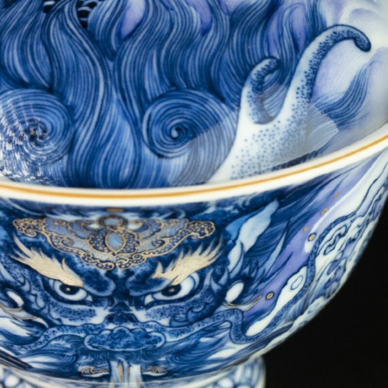 Handmade Hand-painted Qing Hua Ceramic  Dragon Drawing Water 120ml  Gaiwan