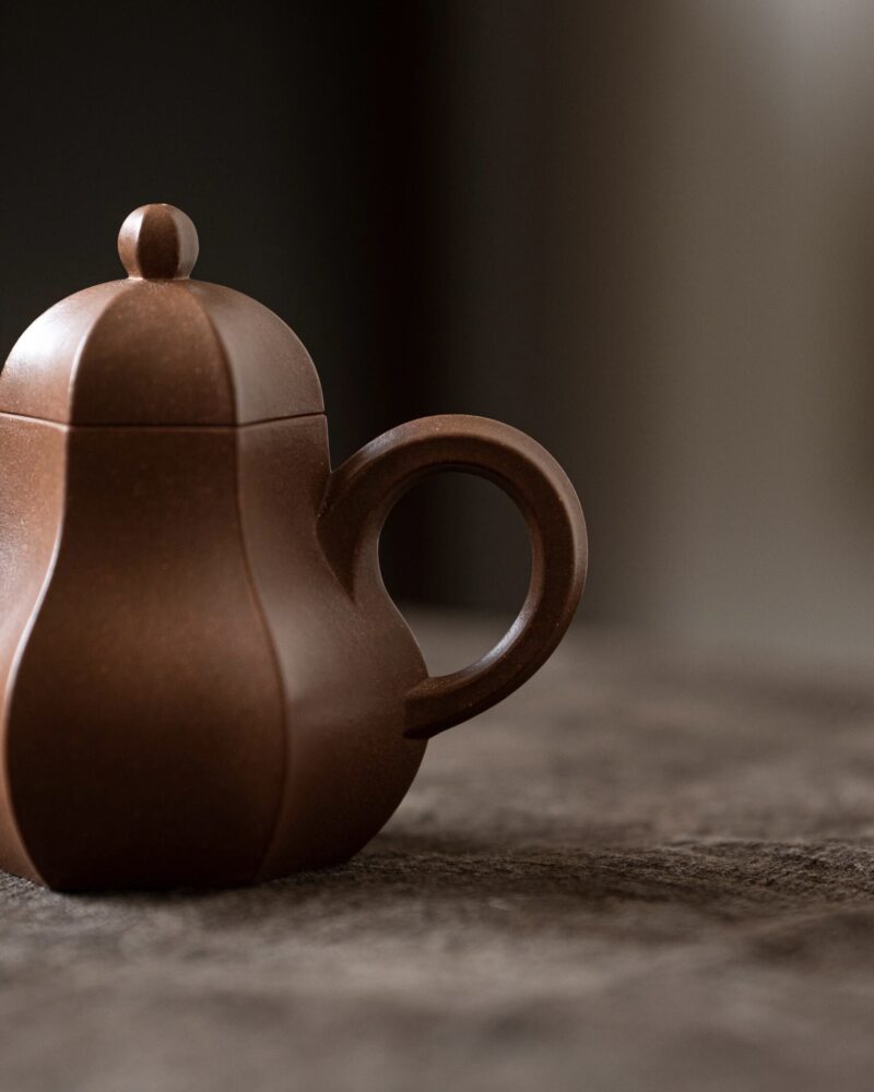 Fully Handmade Aged Duanni Yang Tao 80ml Yixing Teapot