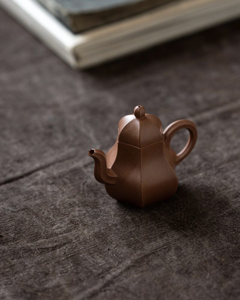 Fully Handmade Aged Duanni Yang Tao 80ml Yixing Teapot