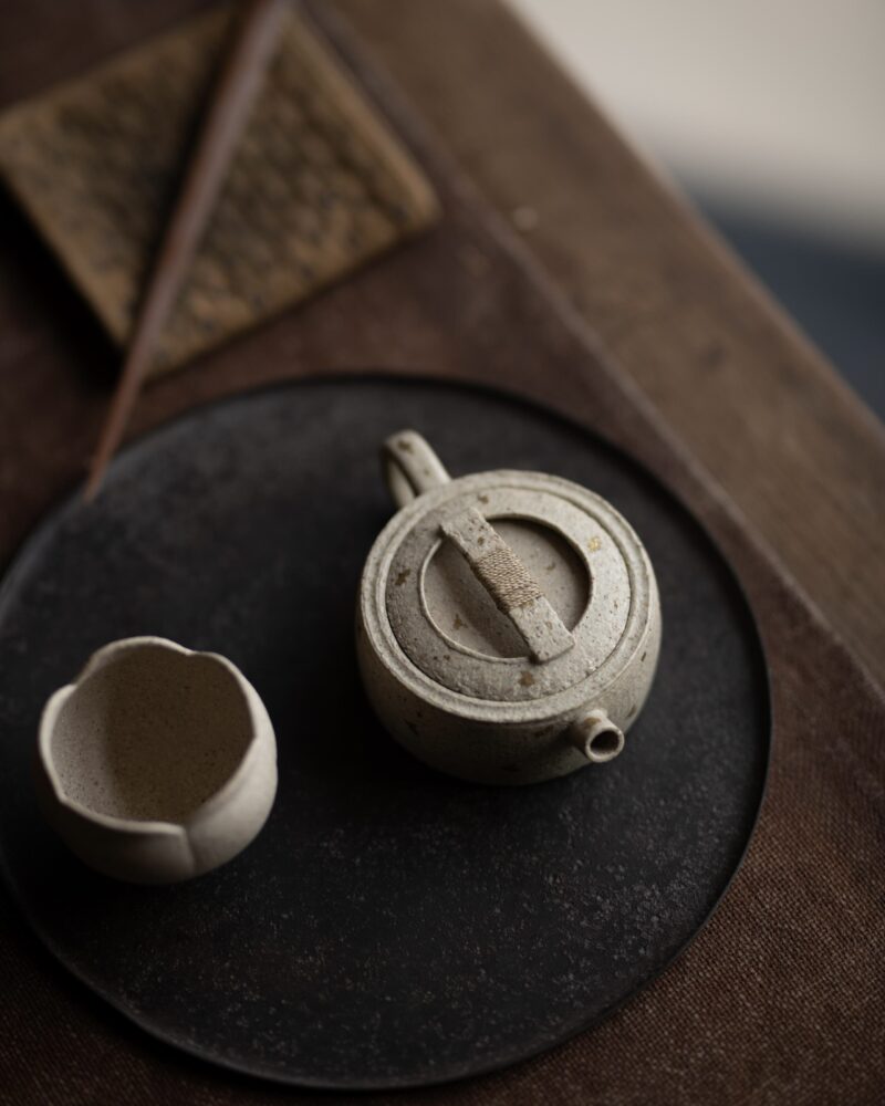 Fully Handmade White Duanni Golden Flakes Han Wa 100ml Yixing Teapot - Pre order Shipping in 20 days