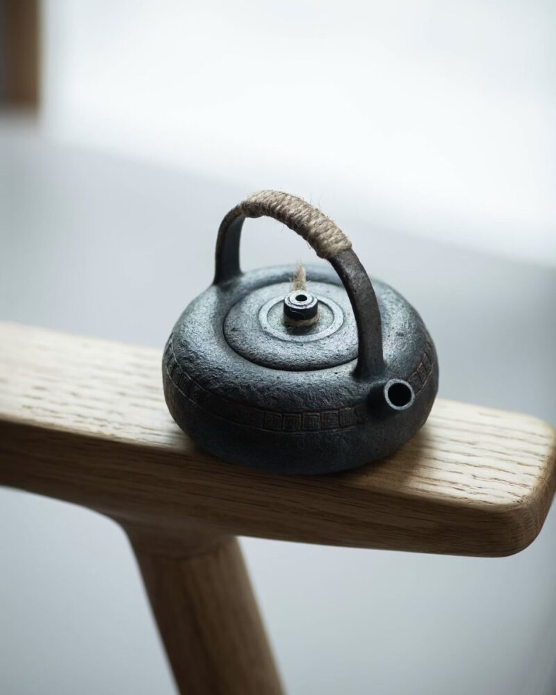 Fully Handmade Wood Fired Jiang Po Ni Yin Tao Wen Yixing Teapot With Handle