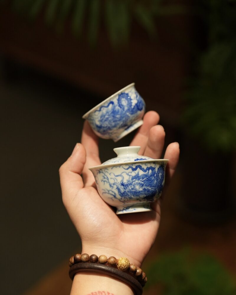 Hand-painted Qinghua Wood-kiln Fired Ceramic Dragon in Cloud 80ml Gaiwan Set3 Hand-painted Qinghua Wood-kiln Fired Ceramic Dragon in Cloud 80ml Gaiwan Set