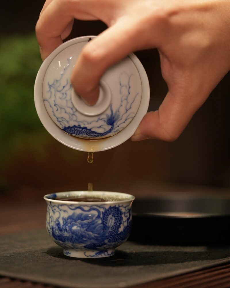 Hand-painted Qinghua Wood-kiln Fired Ceramic Dragon in Cloud 80ml Gaiwan Set4 Hand-painted Qinghua Wood-kiln Fired Ceramic Dragon in Cloud 80ml Gaiwan Set