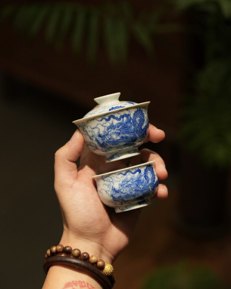 Hand-painted Qinghua Wood-kiln Fired Ceramic Dragon in Cloud 80ml Gaiwan Set7 Hand-painted Qinghua Wood-kiln Fired Ceramic Dragon in Cloud 80ml Gaiwan Set