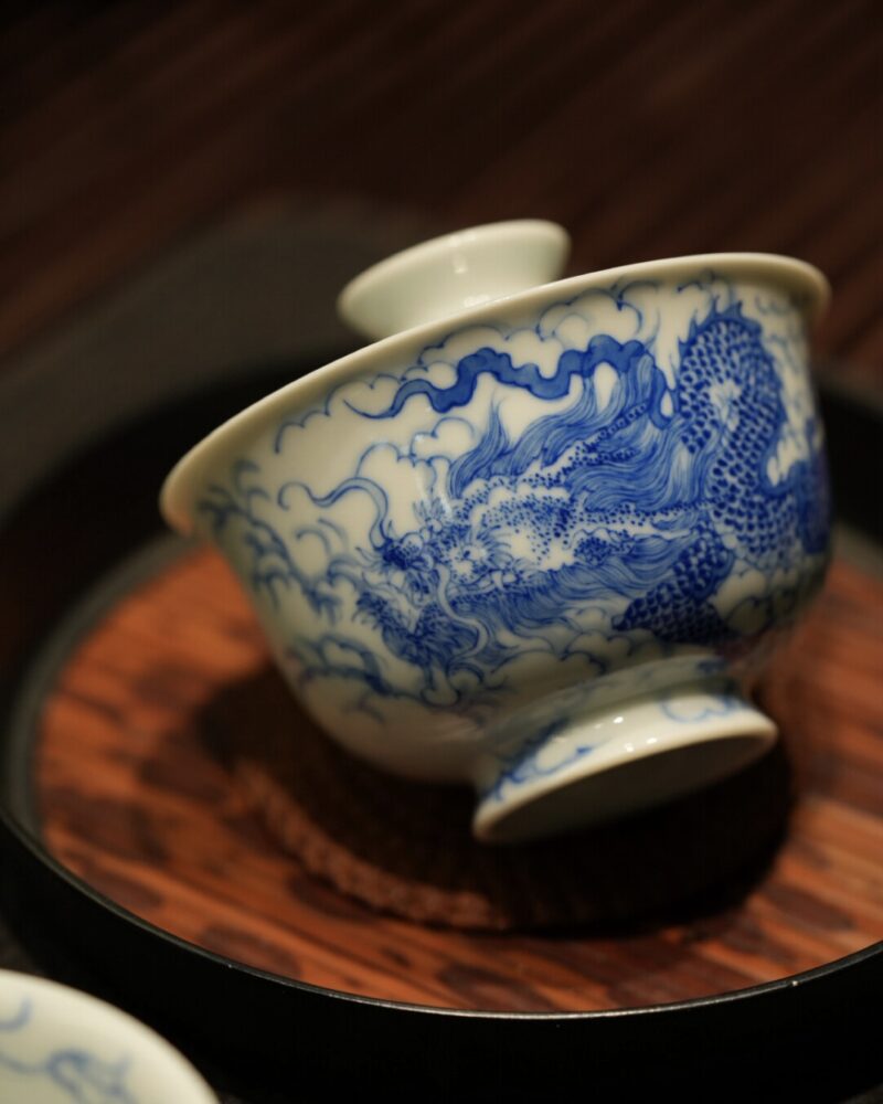 Hand-painted Qinghua Wood-kiln Fired Ceramic Dragon in Cloud 80ml Gaiwan Set8 Hand-painted Qinghua Wood-kiln Fired Ceramic Dragon in Cloud 80ml Gaiwan Set