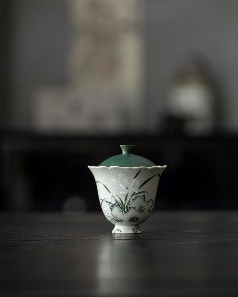Hand-painted Vintage Style Ceramic Orchid 110ml Gaiwan9 Hand-painted Vintage Style Ceramic Orchid 110ml Gaiwan