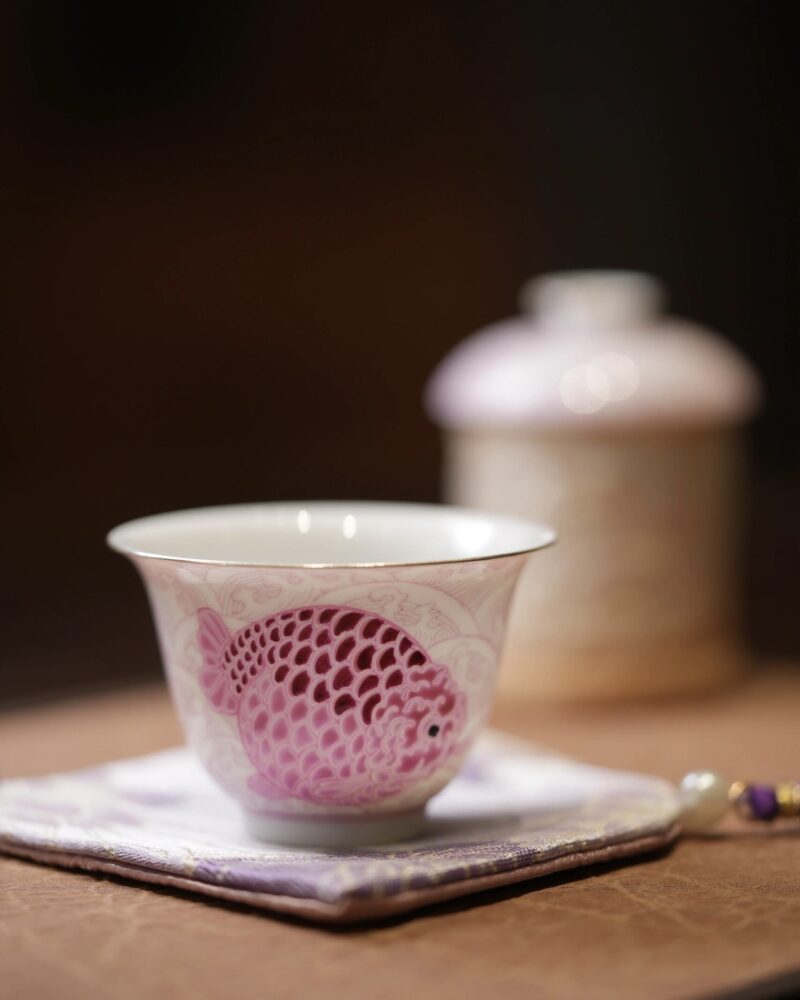 Handmade Hand-painted Fen Cai Ceramic Ranchu Goldfish 40ml Gaiwan1 Handmade Hand-painted Fen Cai Ceramic Ranchu Goldfish 40ml Gaiwan Set - Preorder Ship in 20 Days