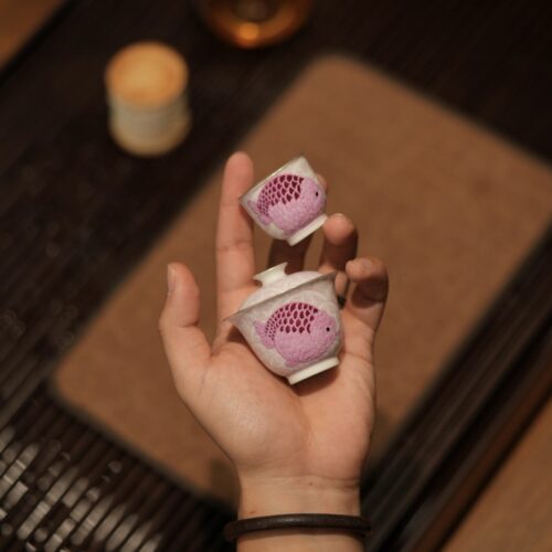 Handmade Hand-painted Fen Cai Ceramic Ranchu Goldfish 40ml Gaiwan10 Handmade Hand-painted Fen Cai Ceramic Ranchu Goldfish 40ml Gaiwan Set - Preorder Ship in 20 Days
