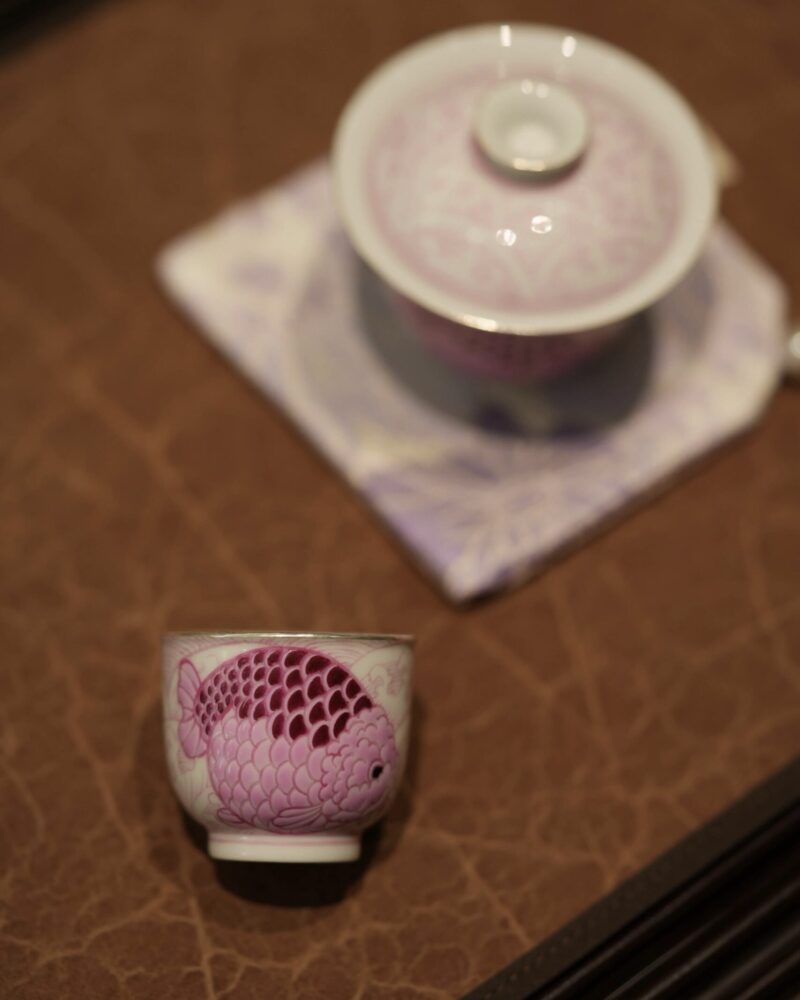 Handmade Hand-painted Fen Cai Ceramic Ranchu Goldfish 40ml Gaiwan5 Handmade Hand-painted Fen Cai Ceramic Ranchu Goldfish 40ml Gaiwan Set - Preorder Ship in 20 Days