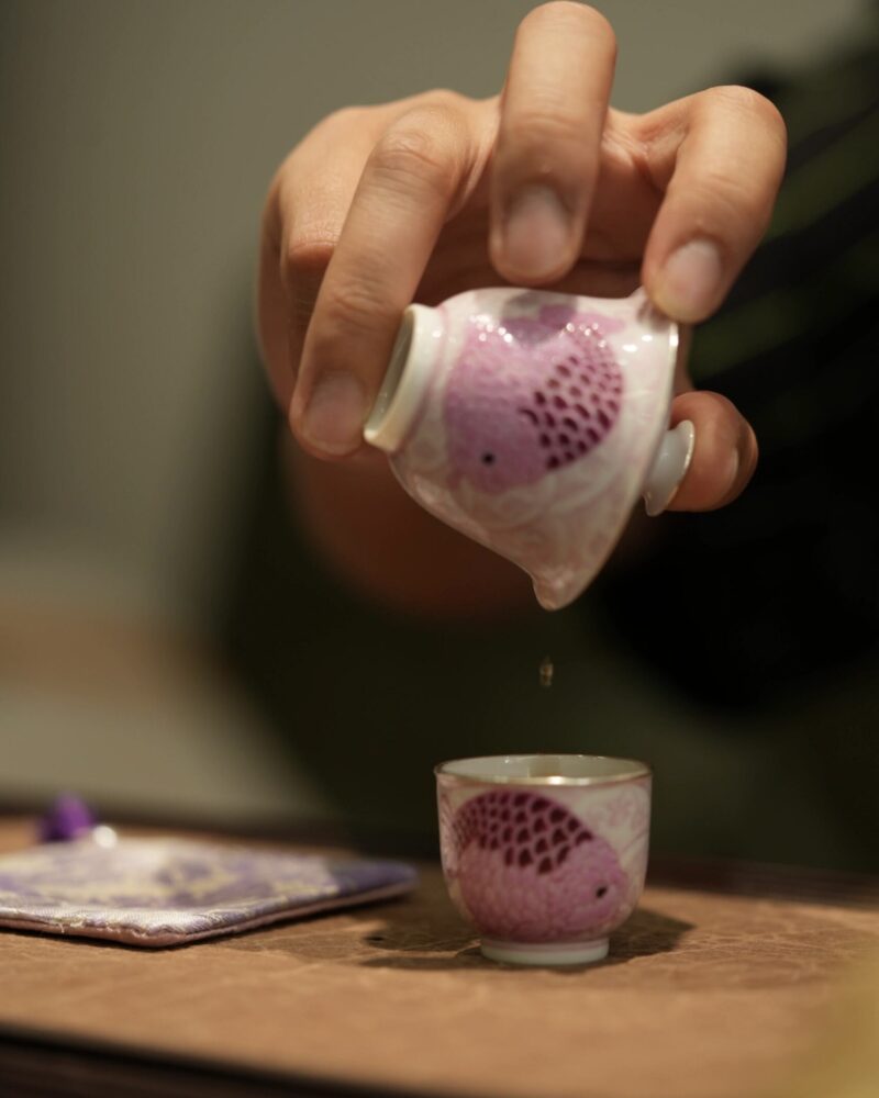 Handmade Hand-painted Fen Cai Ceramic Ranchu Goldfish 40ml Gaiwan8 Handmade Hand-painted Fen Cai Ceramic Ranchu Goldfish 40ml Gaiwan Set - Preorder Ship in 20 Days