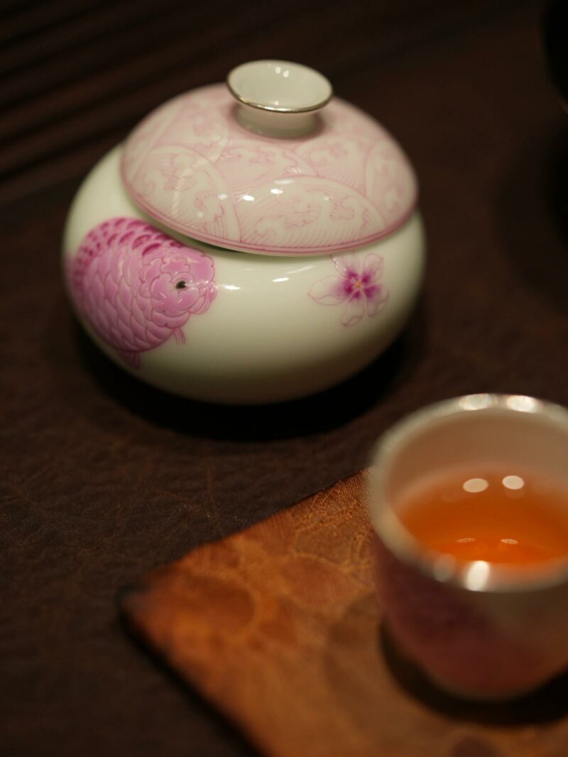 IMG_7395 Handmade Hand-painted Fen Cai Ceramic Ranchu Goldfish 40ml Gaiwan Set - Preorder Ship in 20 Days
