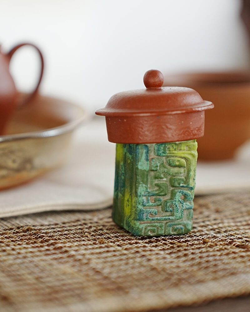 7 Chinese Style Zisha Yixing Clay Beast Patterns Lid Holder