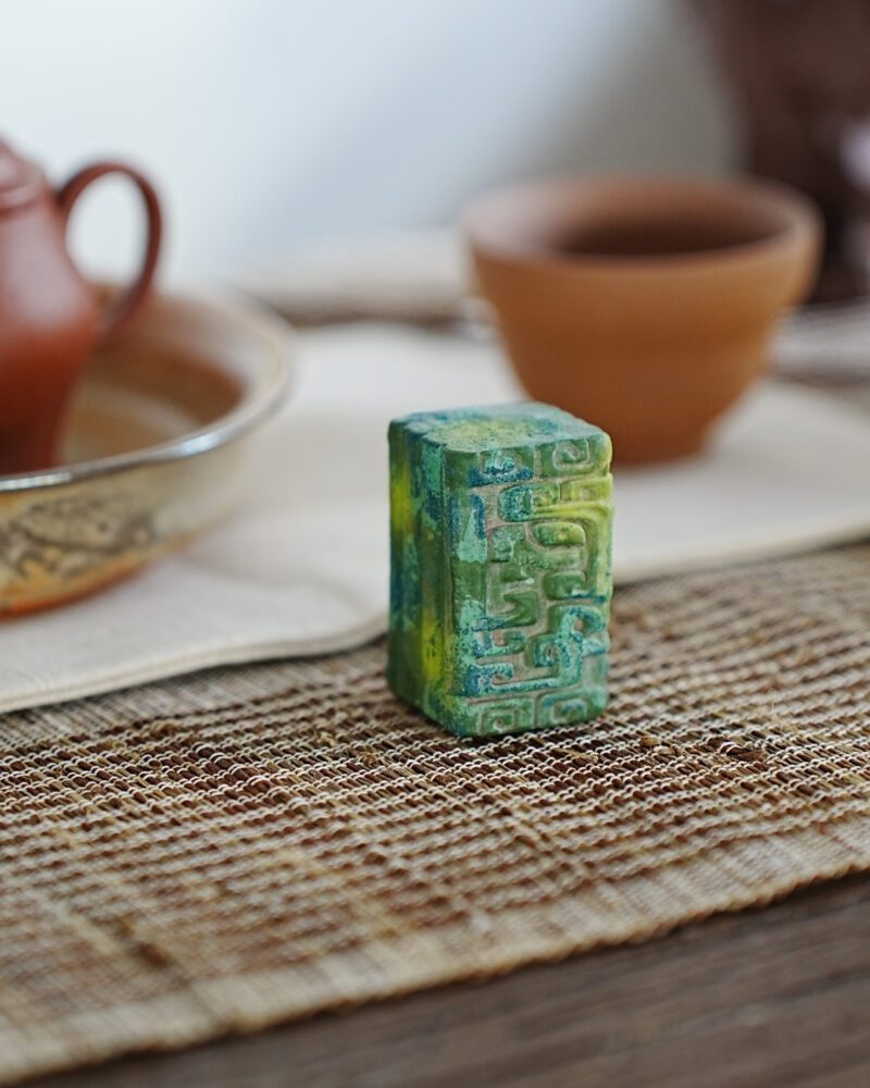 8 Chinese Style Zisha Yixing Clay Beast Patterns Lid Holder