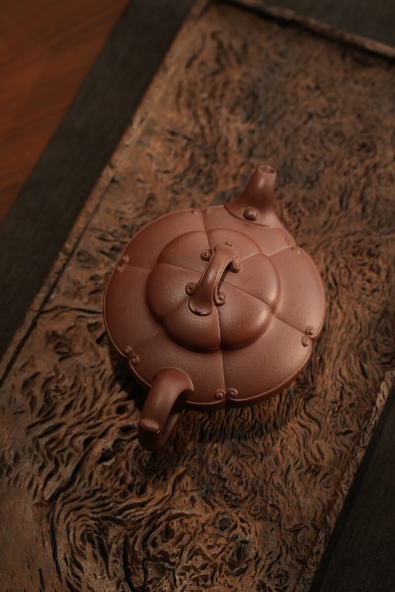 Fully Handmade Di Cao Qing Rui He Shuo 160ml Yixing Teapot